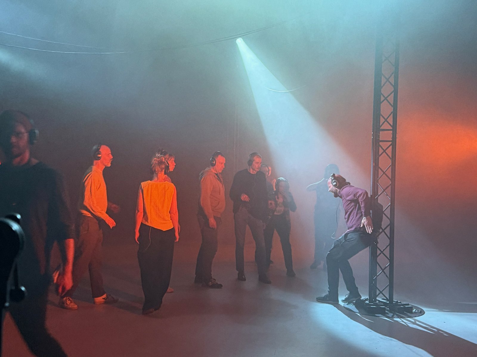 A-Ronne — lighting design by Florian Leduc, directed by Joris Lacoste, 2023, photo 2 of 7