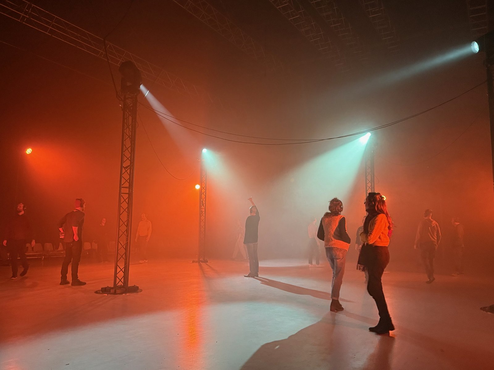 A-Ronne — lighting design by Florian Leduc, directed by Joris Lacoste, 2023, photo 1 of 7