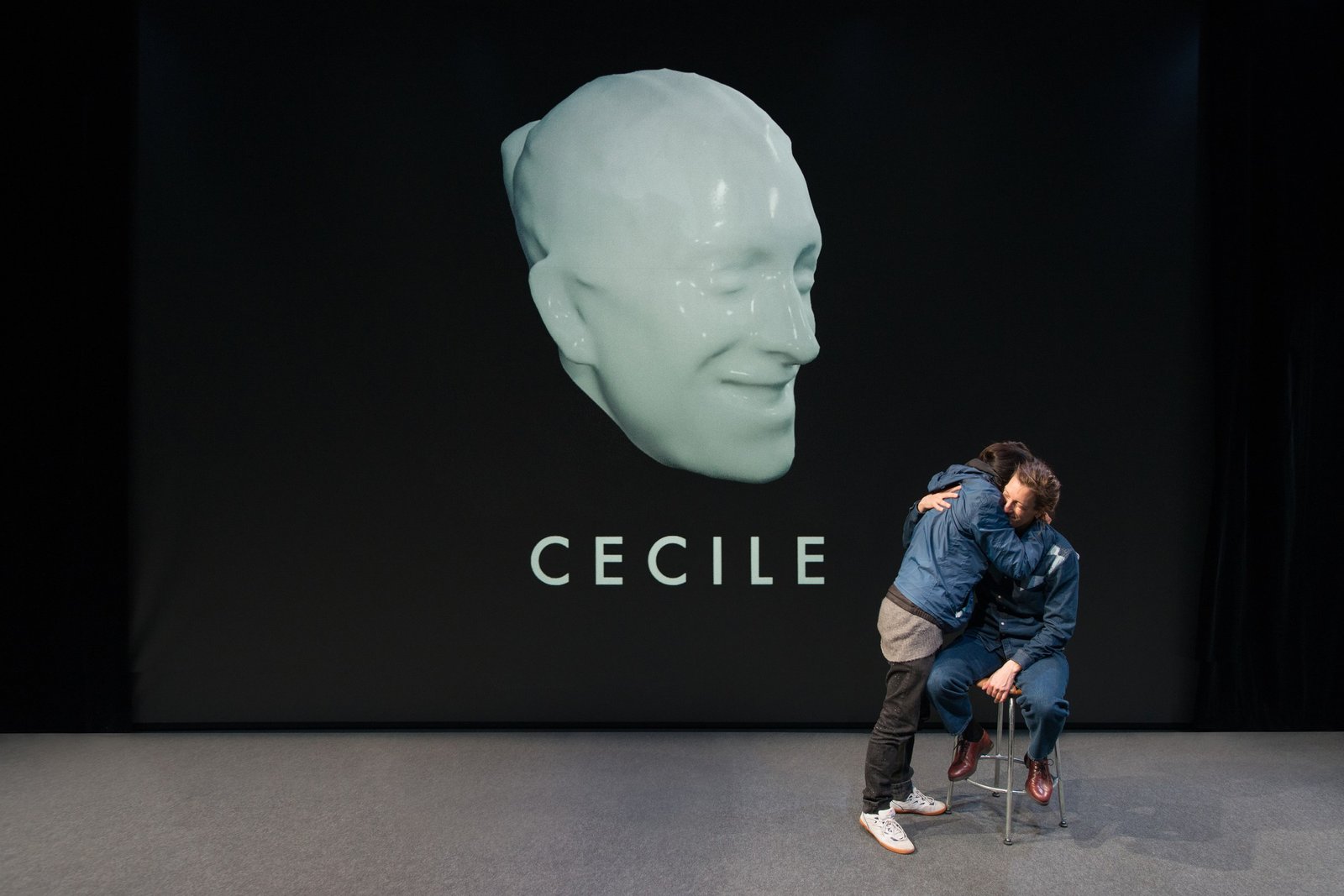 Cécile — scénographie et lumière : Florian Leduc. Mise en scène : Marion Duval, 2019. Photo 1 sur 3.