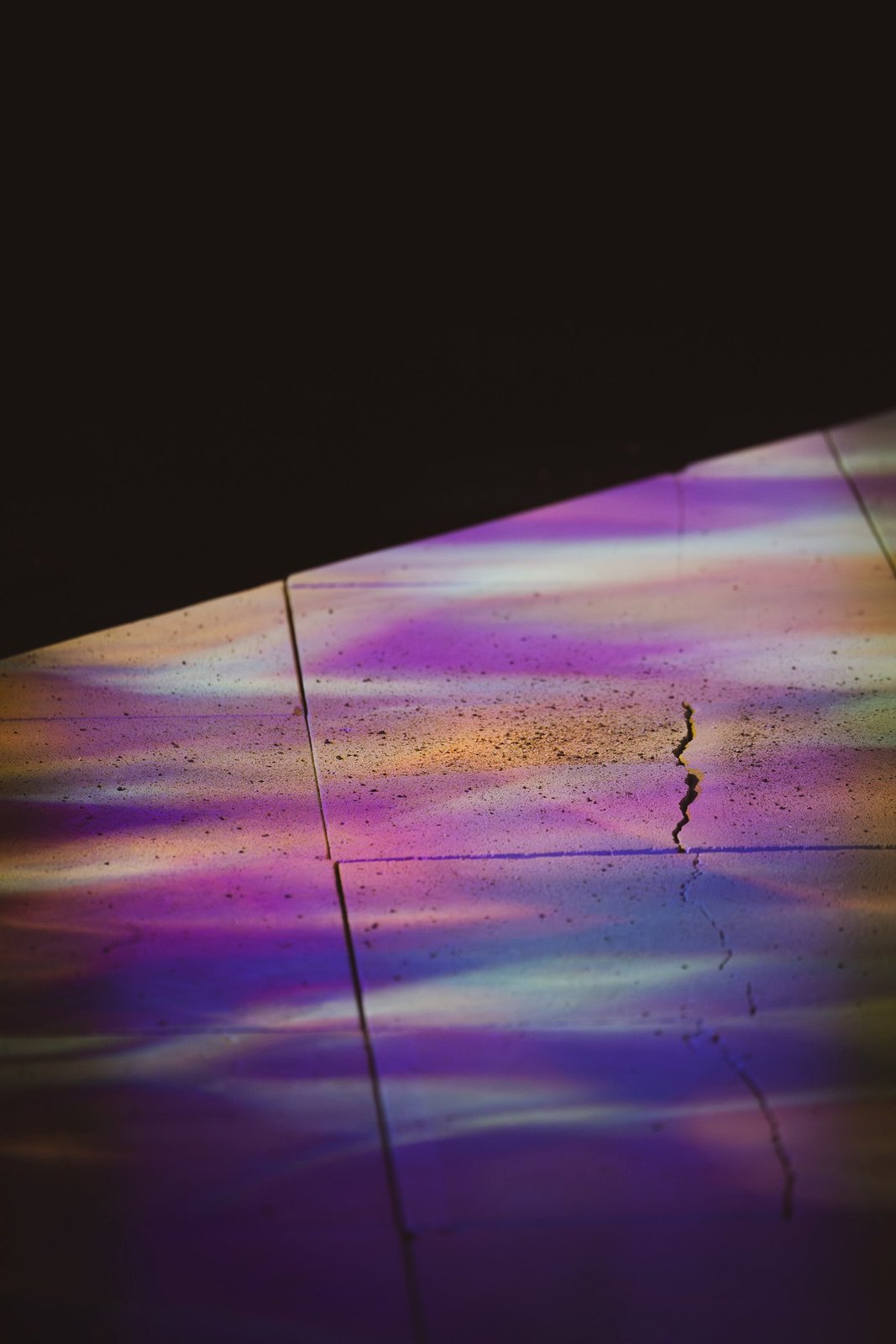Les Vouèces — scénographie et lumière : Florian Leduc. Mise en scène : Louis Bonard, 2026. Photo 6 sur 12.