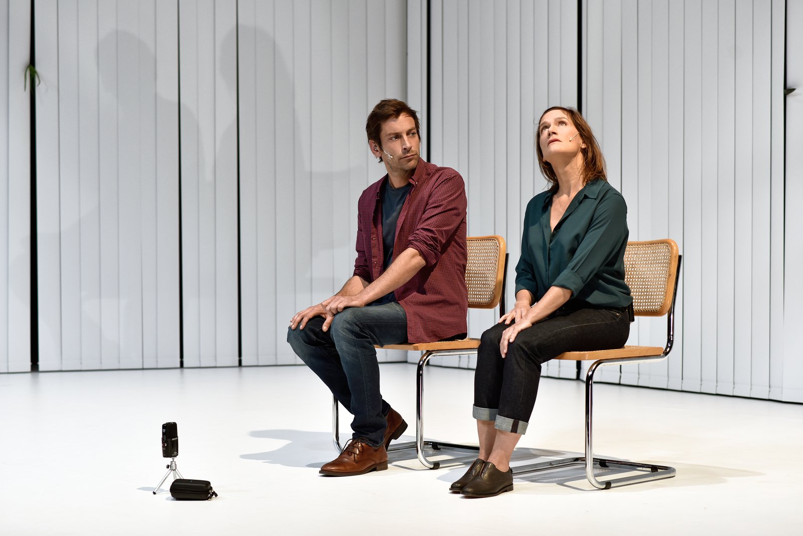 Rencontre avec Pierre Pica — set & lighting design by Florian Leduc, directed by Émilie Rousset, 2018, photo 4 of 10