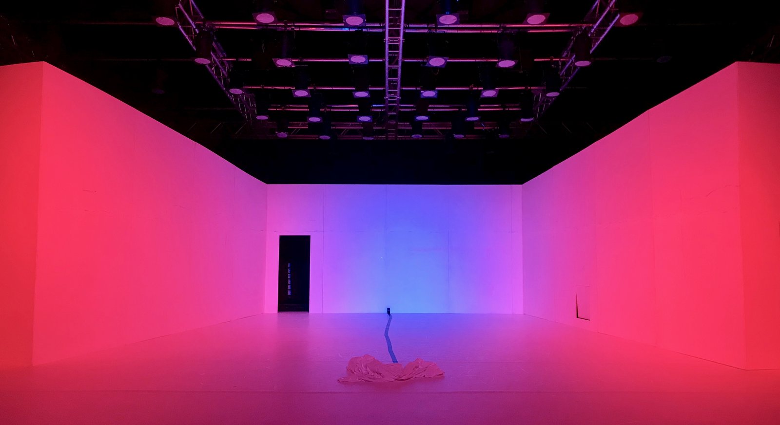 Scruffy Shot — lumière : Florian Leduc. Mise en scène : Pauline Brun, 2018. Photo 4 sur 4.