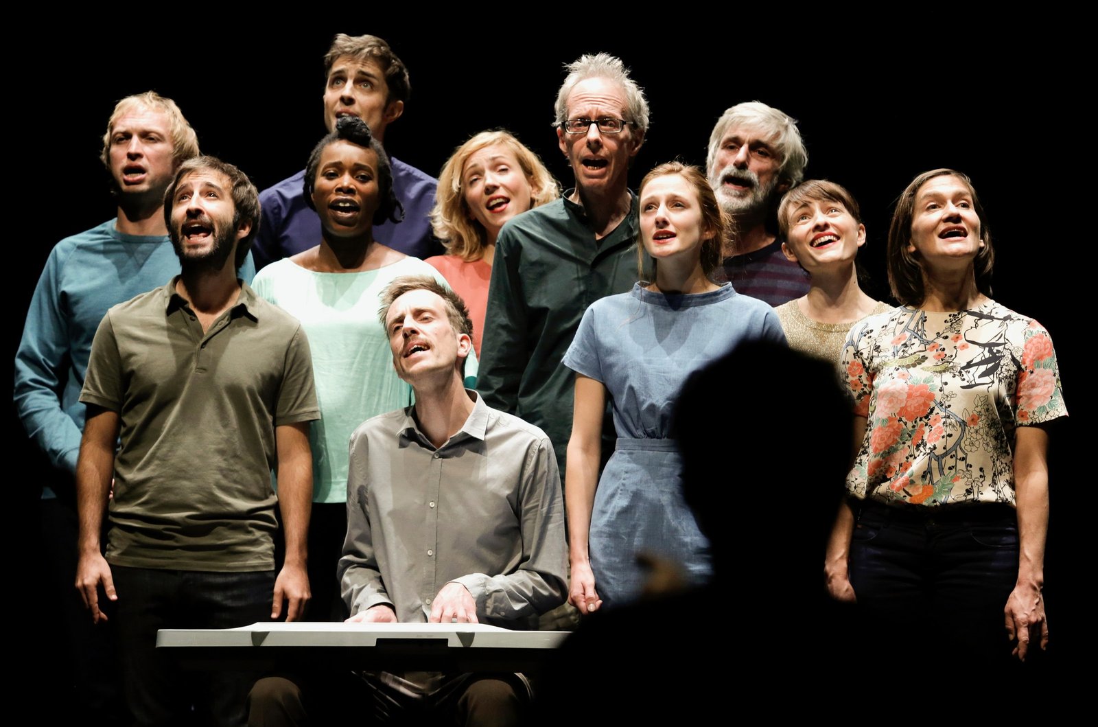 Suite n°1 — set & lighting design by Florian Leduc, directed by Joris Lacoste, 2013, photo 4 of 5
