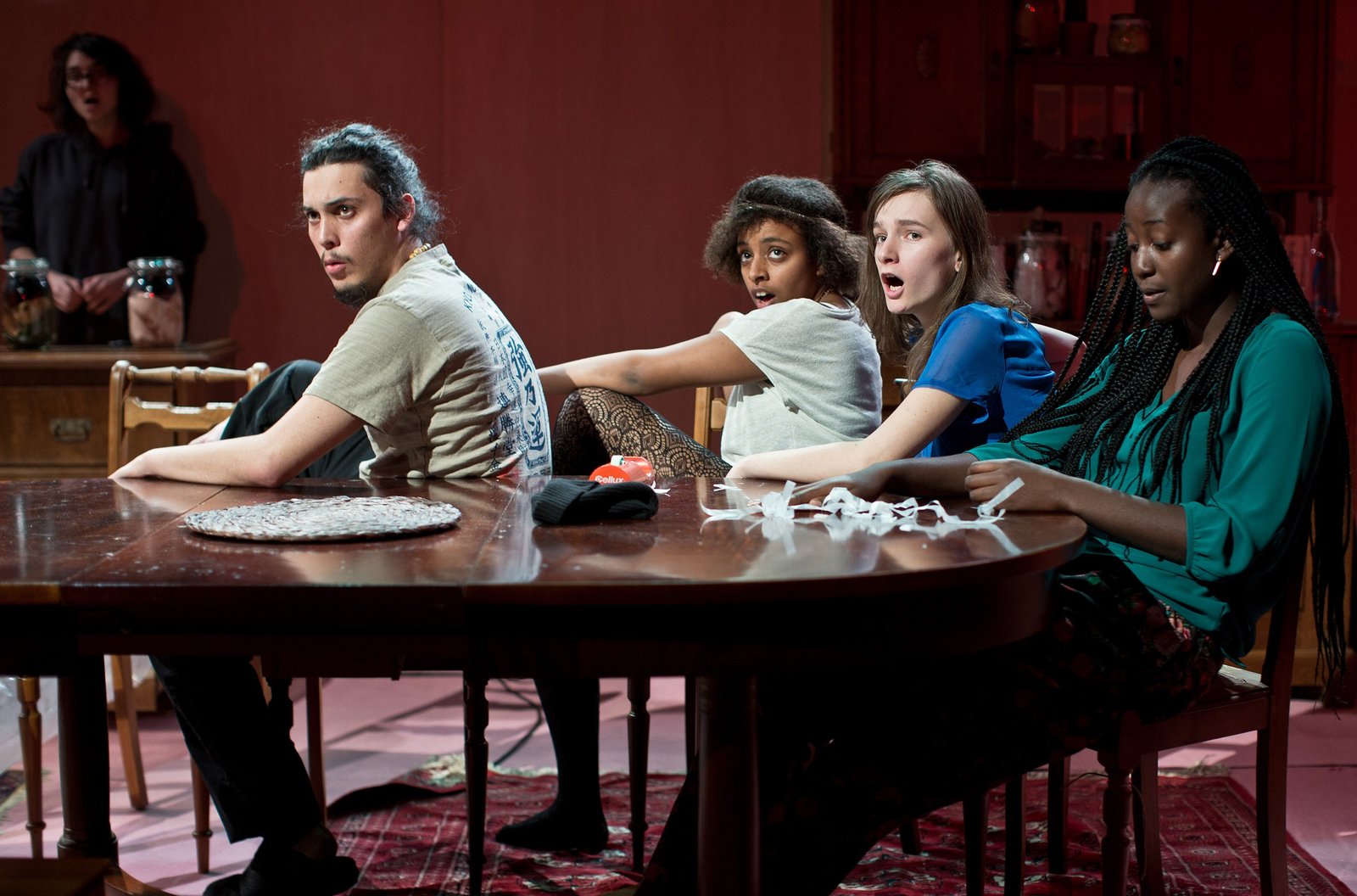 Trop frais — set & lighting design by Florian Leduc, directed by Aurélien Patouillard, 2015, photo 4 of 4